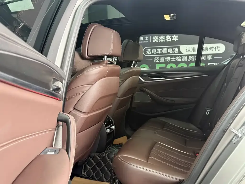 BMW 5 Series (Import) — фото 10