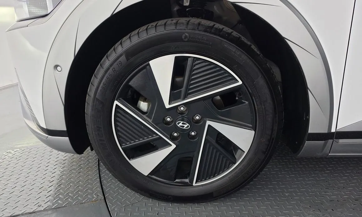 Hyundai Ioniq5 — фото 8