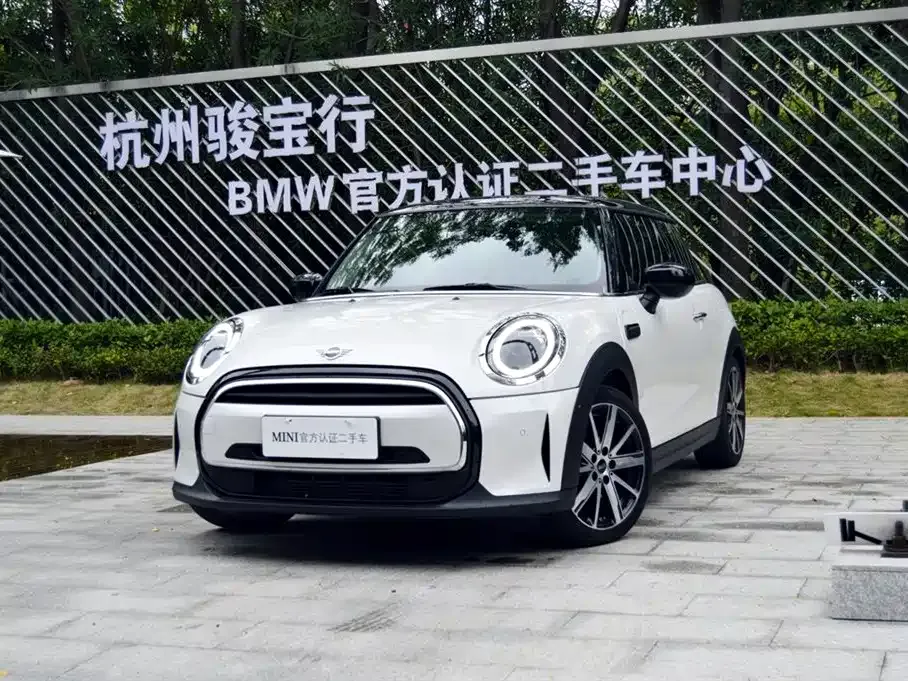 MINI Cooper (3-door) — фото 1