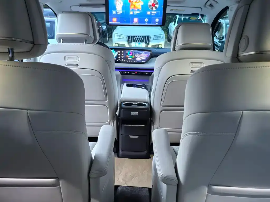 Buick GL8 Hybrid — фото 3