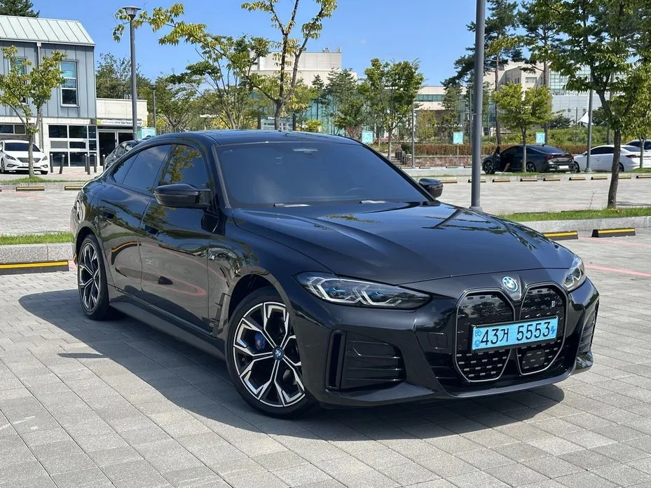 BMW i4 — фото 1