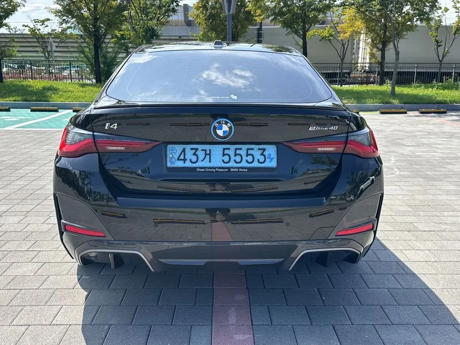BMW i4 — фото 5
