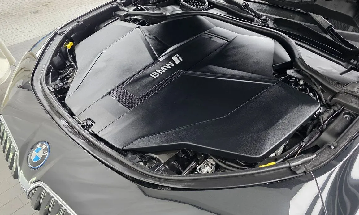 BMW i7 — фото 10