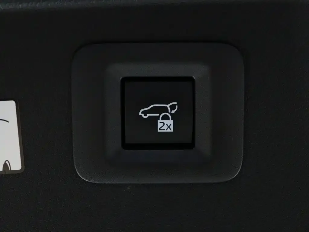 Toyota Alphard — фото 5