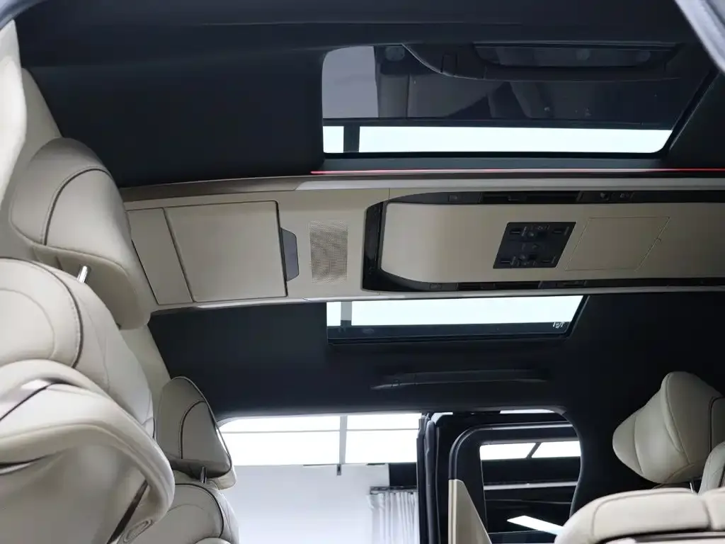 Toyota Alphard — фото 3