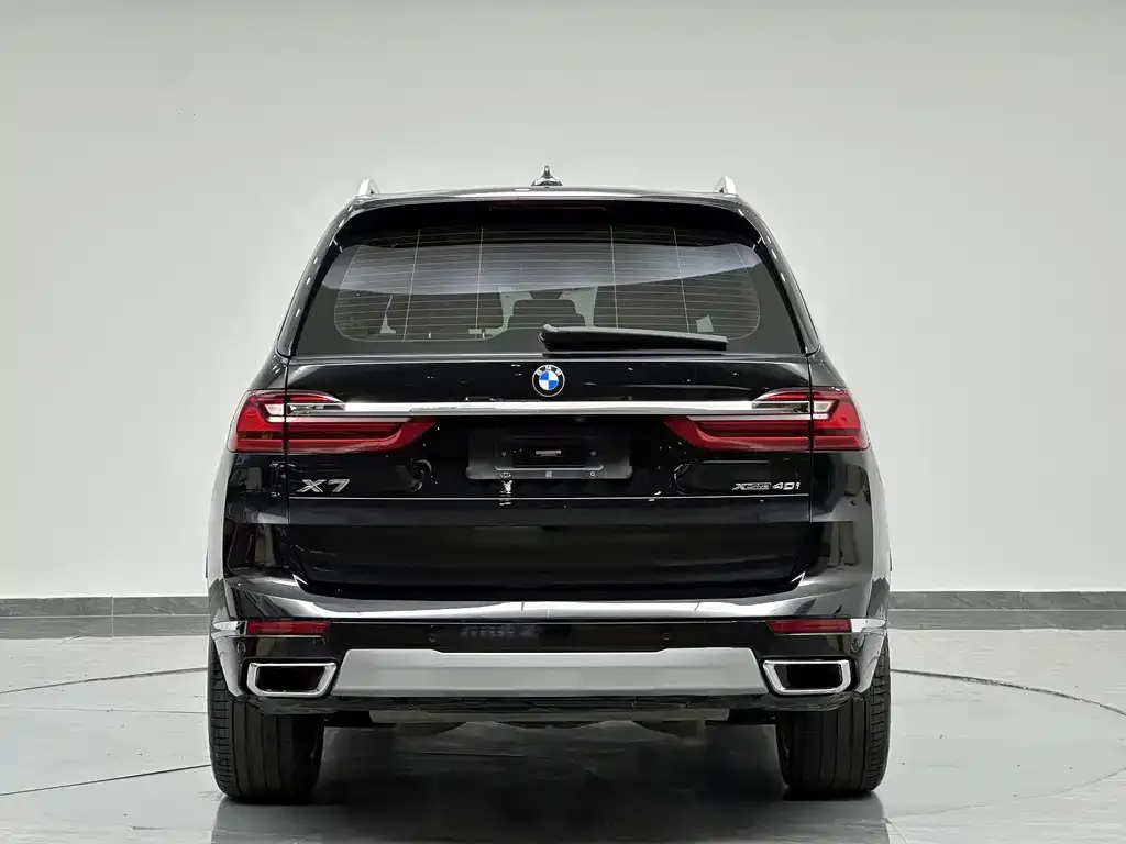 BMW X7 — фото 3