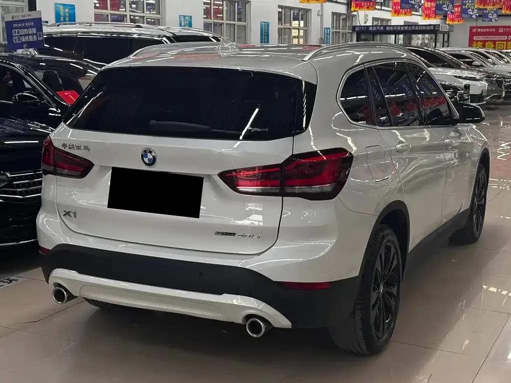 BMW X1 — фото 2