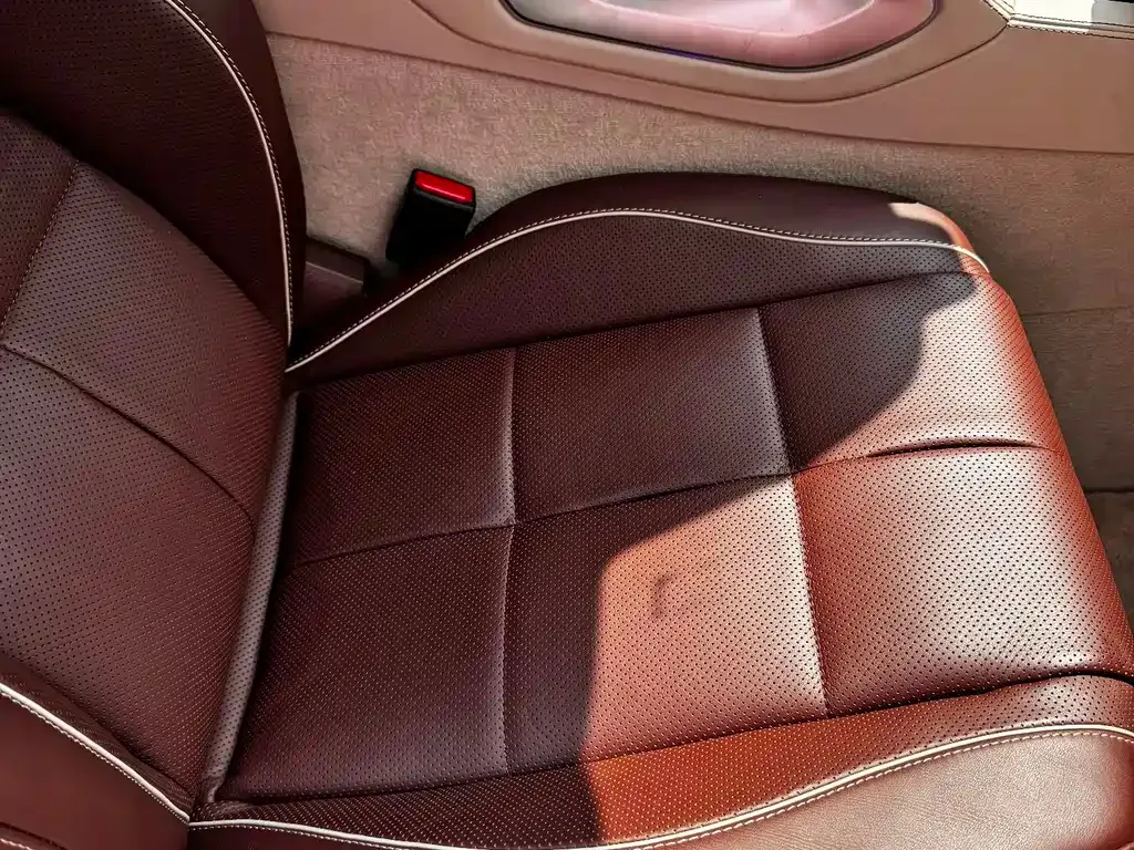 Mercedes-Benz GLS — фото 10