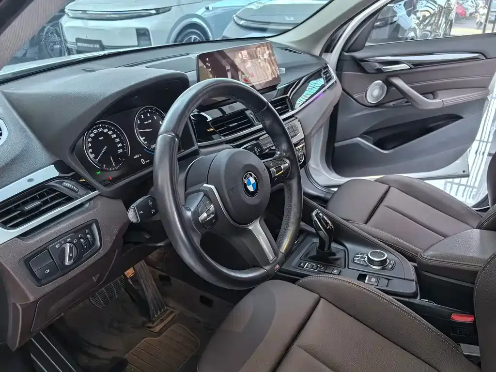 BMW X1 — фото 5