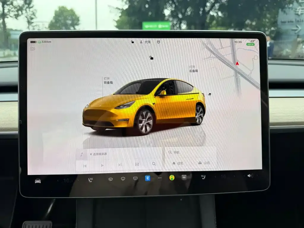 Tesla Model Y — фото 2