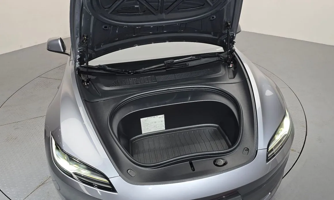 Tesla Model 3 — фото 5