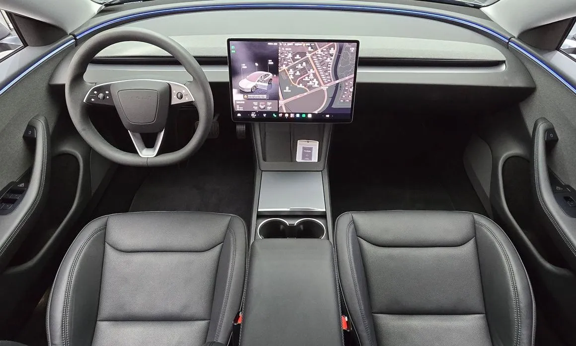 Tesla Model 3 — фото 8