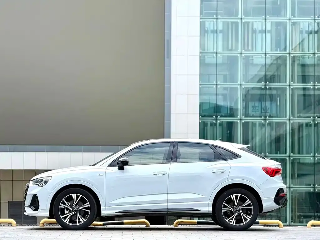 Audi Q3 Sportback — фото 4