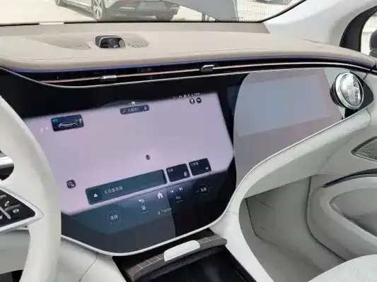 Mercedes-Benz EQS SUV — фото 7