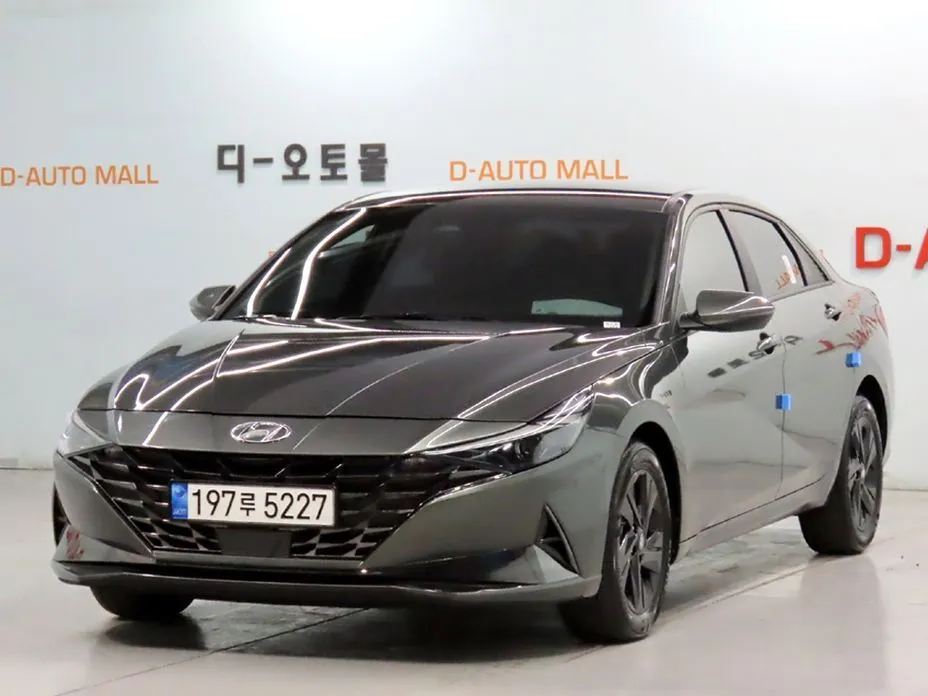 Hyundai AVANTE — фото 1