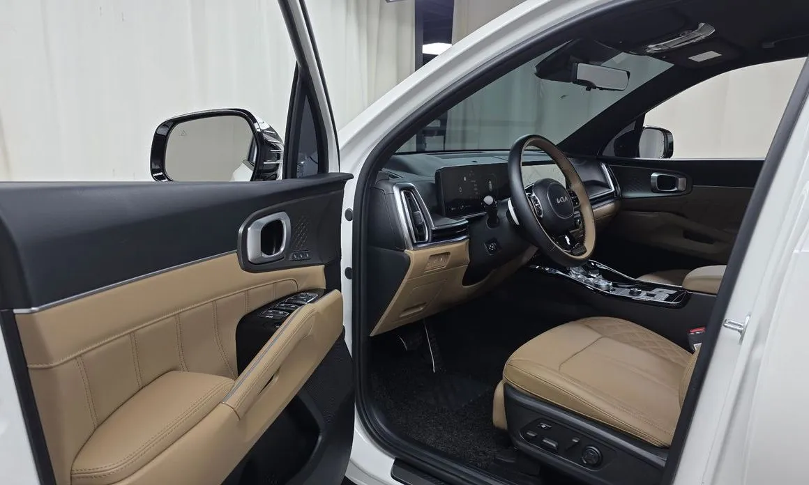 Kia Sorento — фото 9