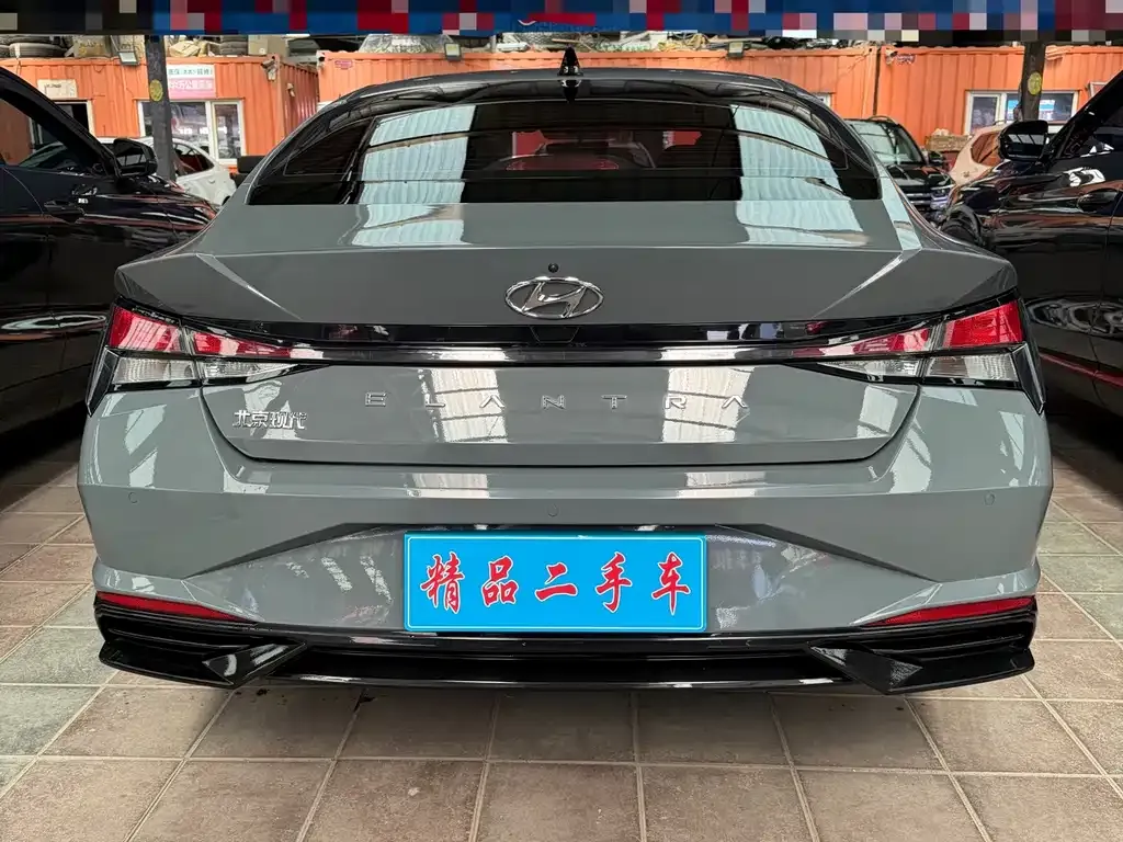 Hyundai Elantra — фото 5