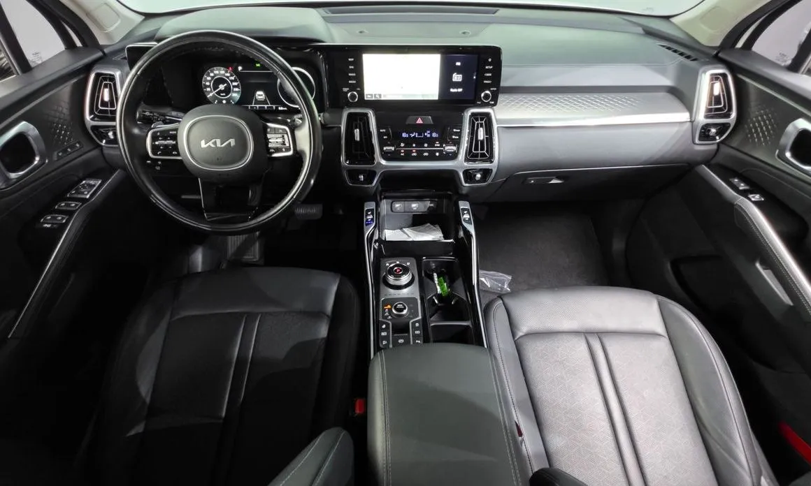 Kia Sorento — фото 6