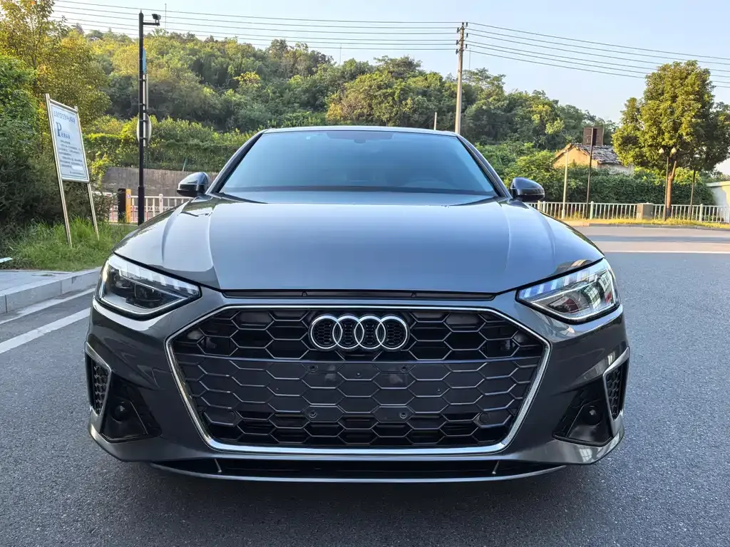 Audi A4L — фото 5