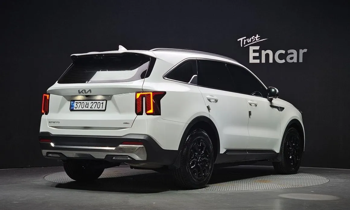 Kia Sorento — фото 4