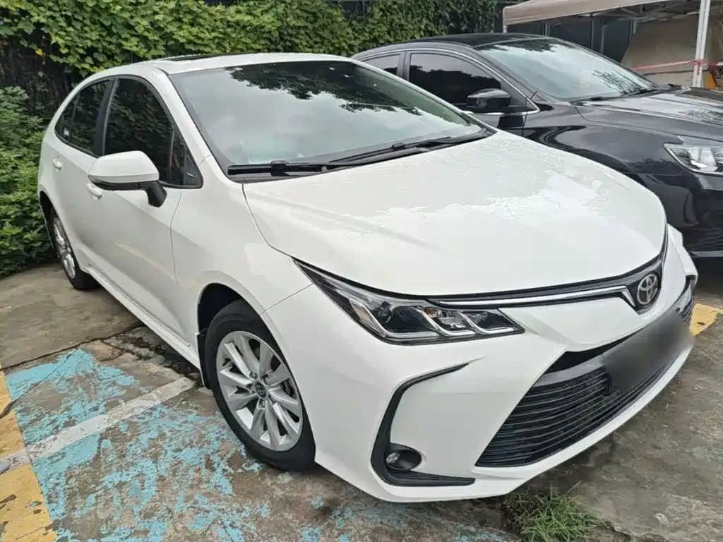 Toyota Corolla — фото 6