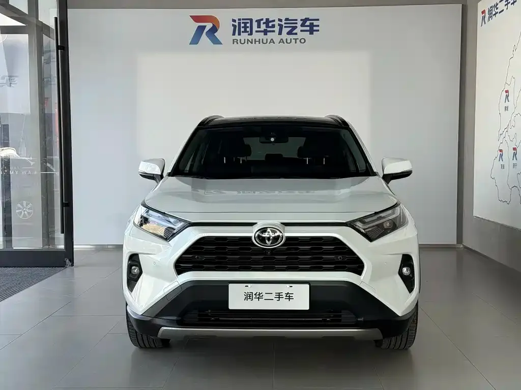 Toyota RAV4 — фото 9