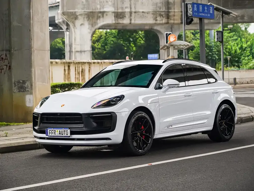 Porsche Macan — фото 1