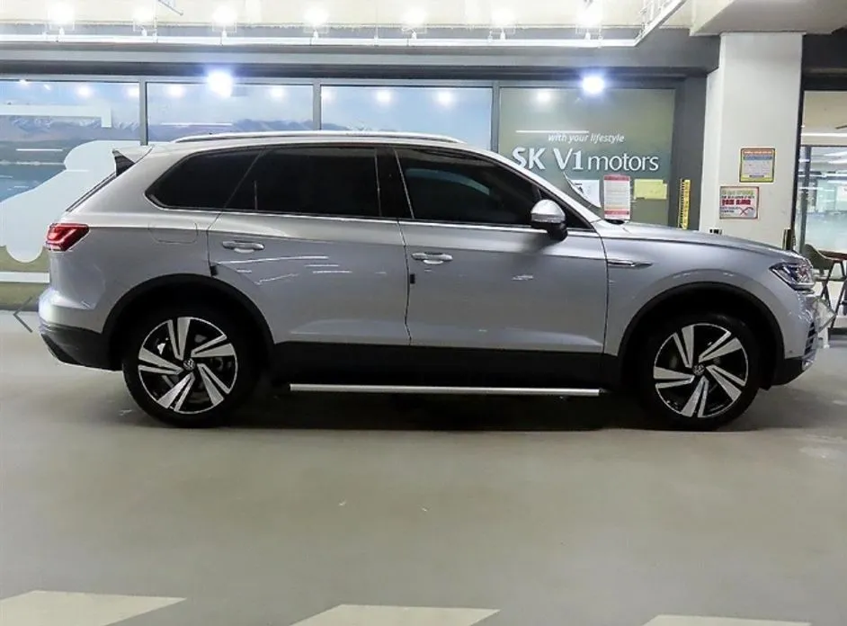 Volkswagen Touareg — фото 4