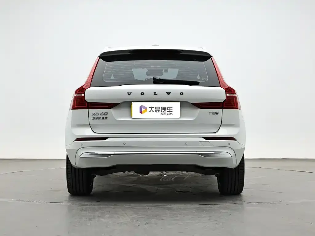 Volvo XC60 PHEV — фото 2