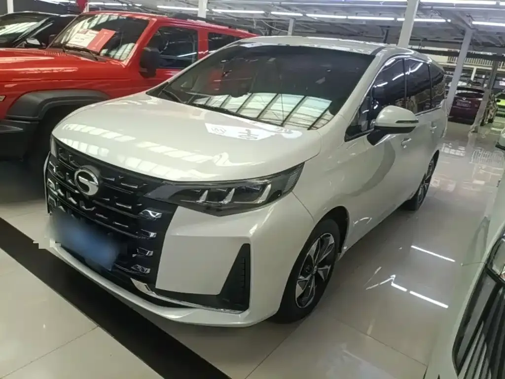 GAC Motor Trumpchi M6 — фото 1