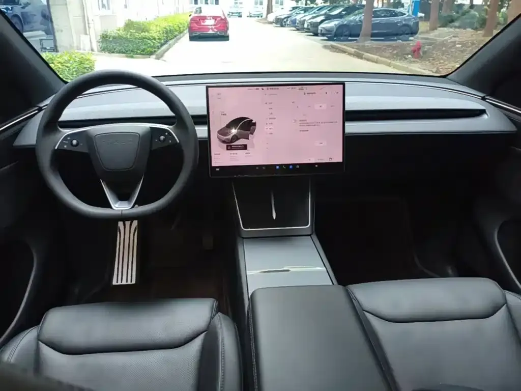Tesla Model Y L — фото 2