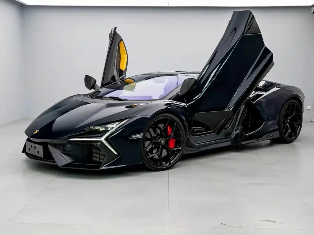Lamborghini Revuelto — фото 4