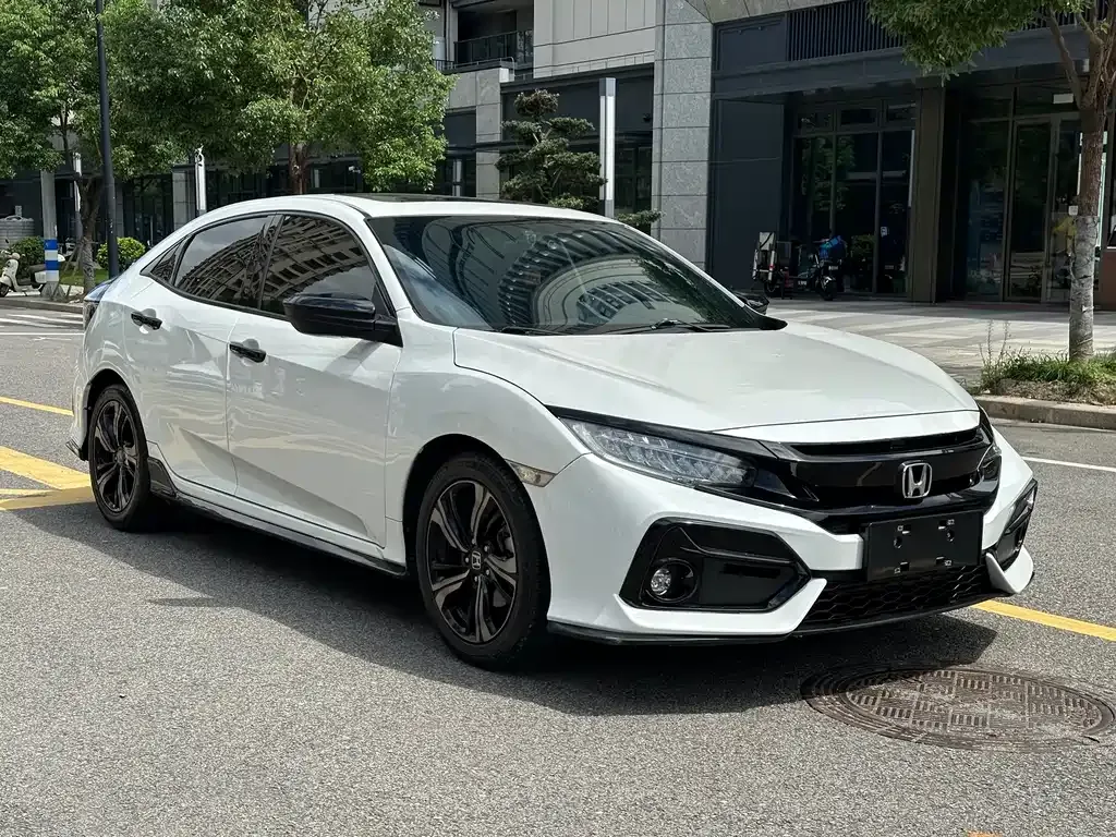 Honda Civic — фото 10
