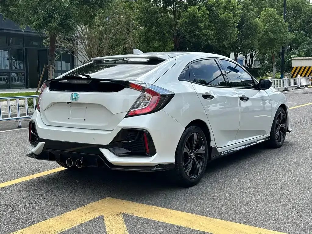 Honda Civic — фото 8