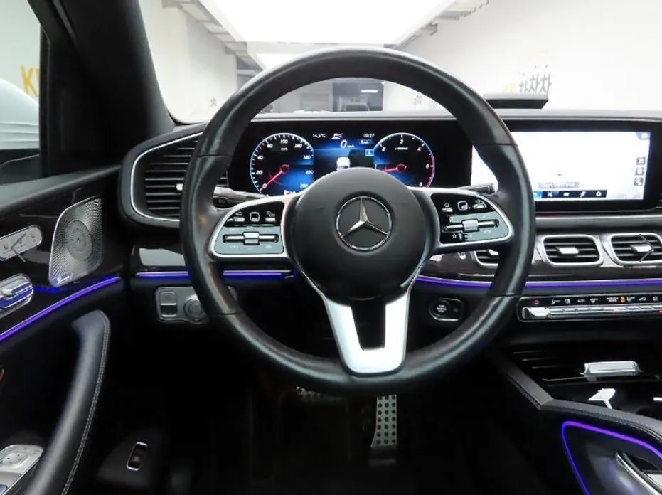 Mercedes-Benz GLE-Class — фото 10