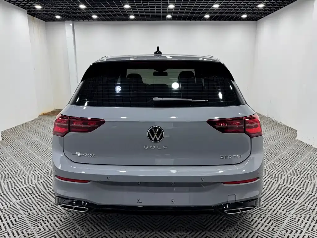 Volkswagen Golf — фото 8