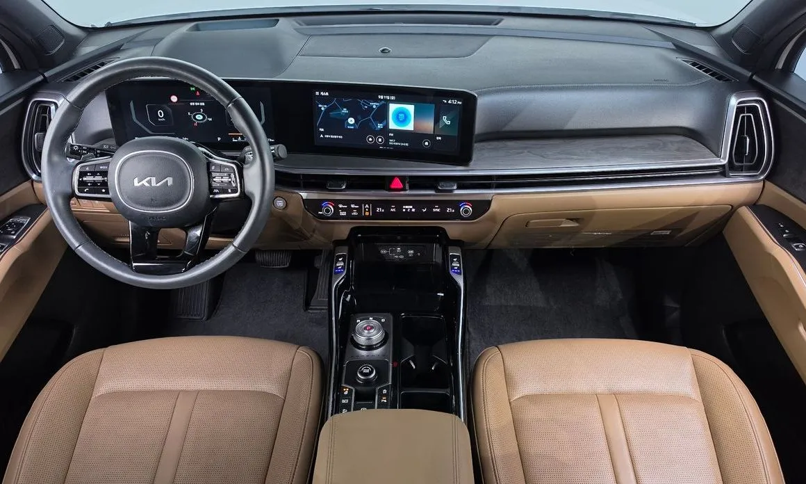 Kia Sorento — фото 10