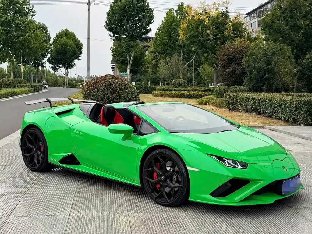 Lamborghini Huracan — фото 1