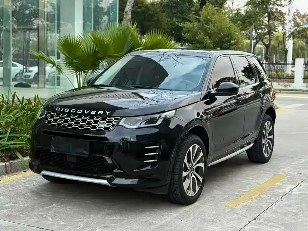 Land Rover Discovery Sport — фото 1