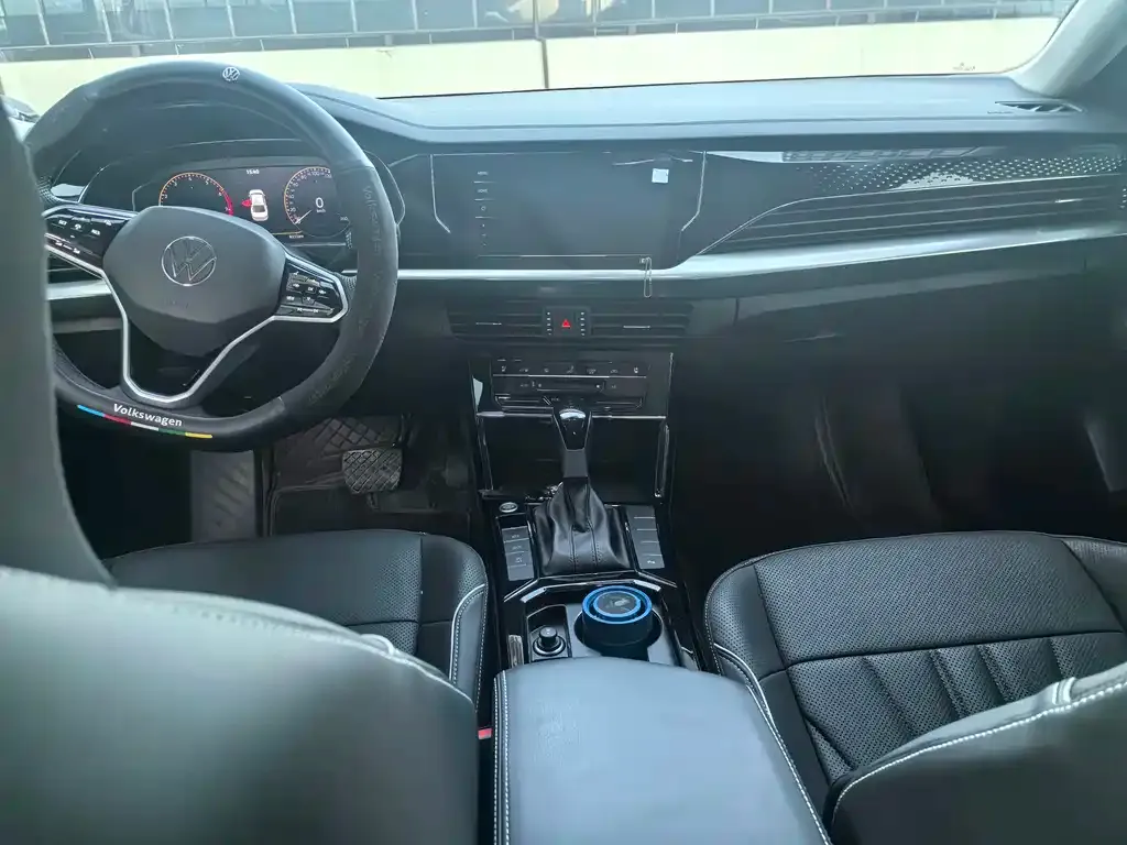 Volkswagen Passat — фото 5