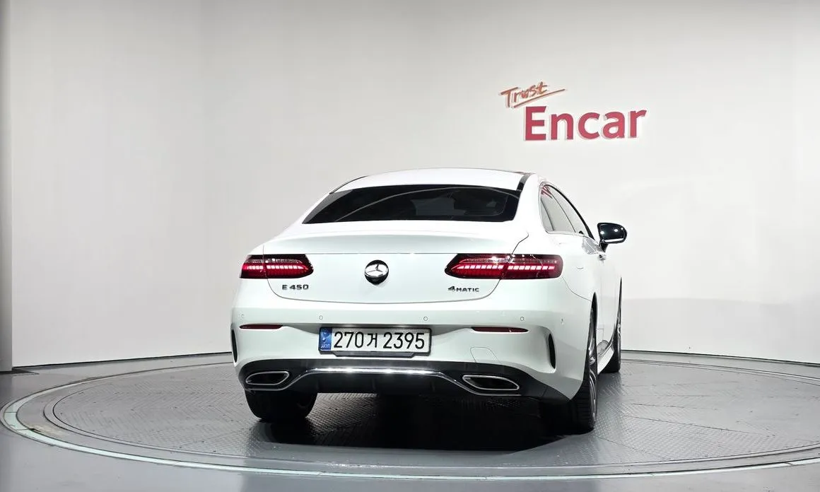 Mercedes-Benz E-Class — фото 10