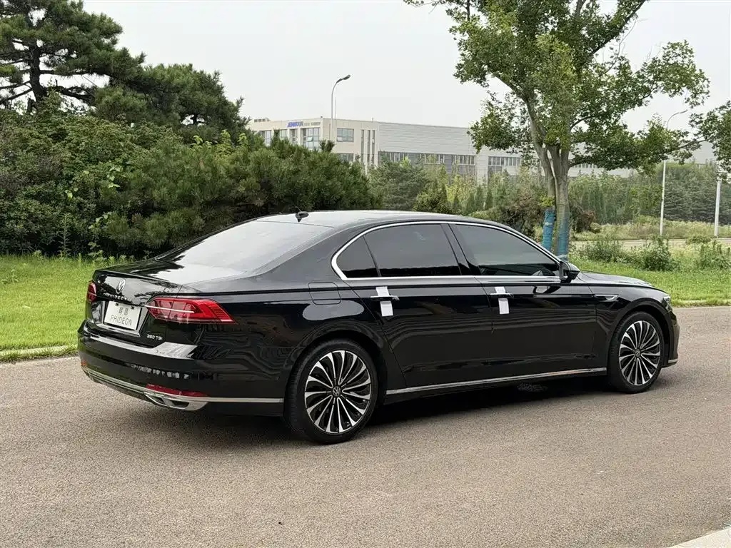 Volkswagen Phideon — фото 2