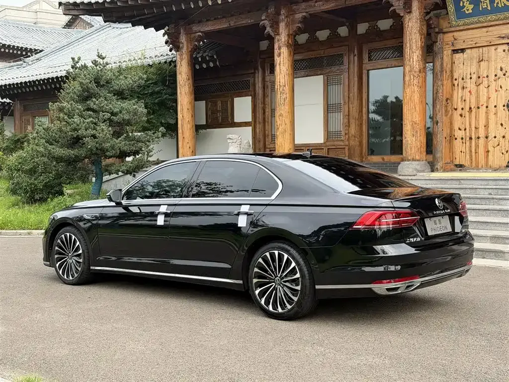 Volkswagen Phideon — фото 5