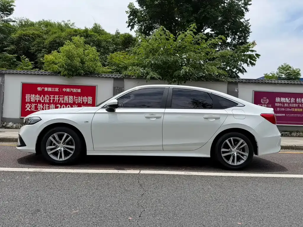 Honda Civic — фото 10
