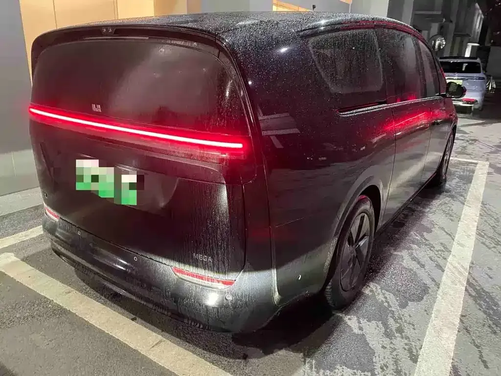 Li Auto MEGA — фото 4