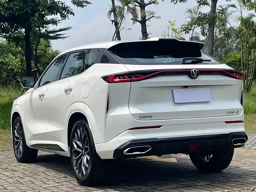 Changan UNI-Z — фото 9