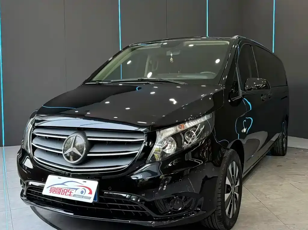 Mercedes-Benz Vito — фото 1