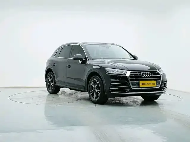 Audi Q5L — фото 2