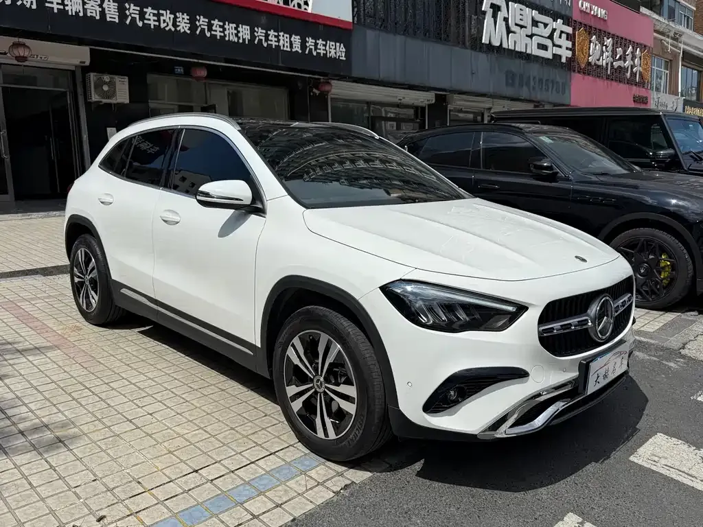 Mercedes-Benz GLA — фото 10