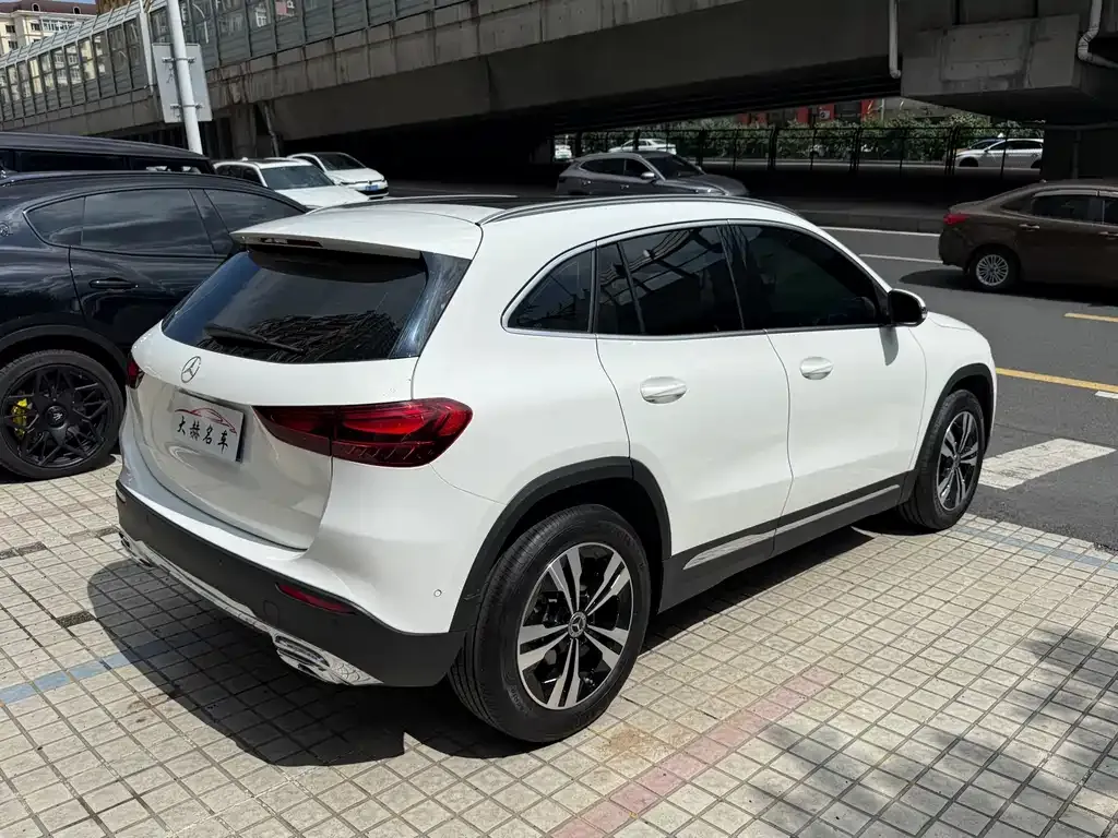 Mercedes-Benz GLA — фото 3